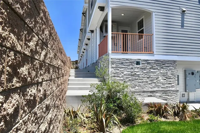 $3,850 | 417 North Market Street, Unit E, Inglewood, CA 90302