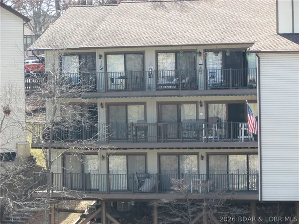 $199,900 | 87 Cir Edge Drive, Unit 3B, Lake Ozark, MO 65049