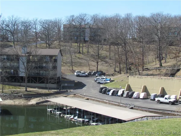 $199,900 | 87 Cir Edge Drive, Unit 3B, Lake Ozark, MO 65049