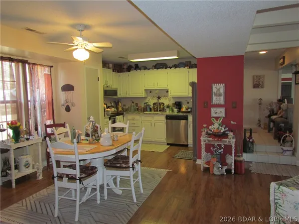 $199,900 | 87 Cir Edge Drive, Unit 3B, Lake Ozark, MO 65049