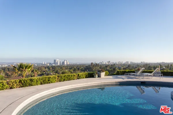 $21,995 | 1230 Shadow Hill Way, Beverly Hills, CA 90210
