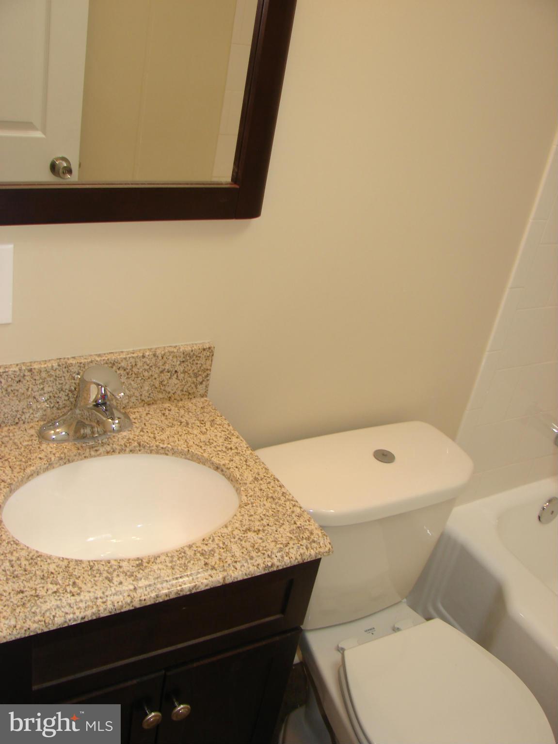 308 Leeanne Road Baltimore, MD 21221 - Photo 14 of 24 Bath