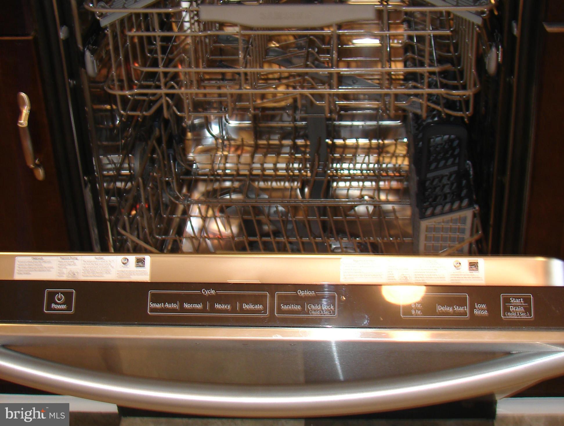 308 Leeanne Road Baltimore, MD 21221 - Photo 6 of 24 Kitchen