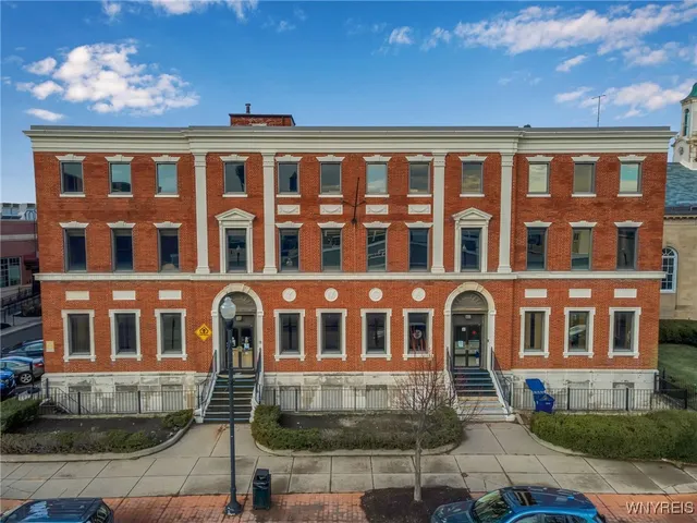 $549,000 | 19 East Avenue, Lockport City, NY 14094