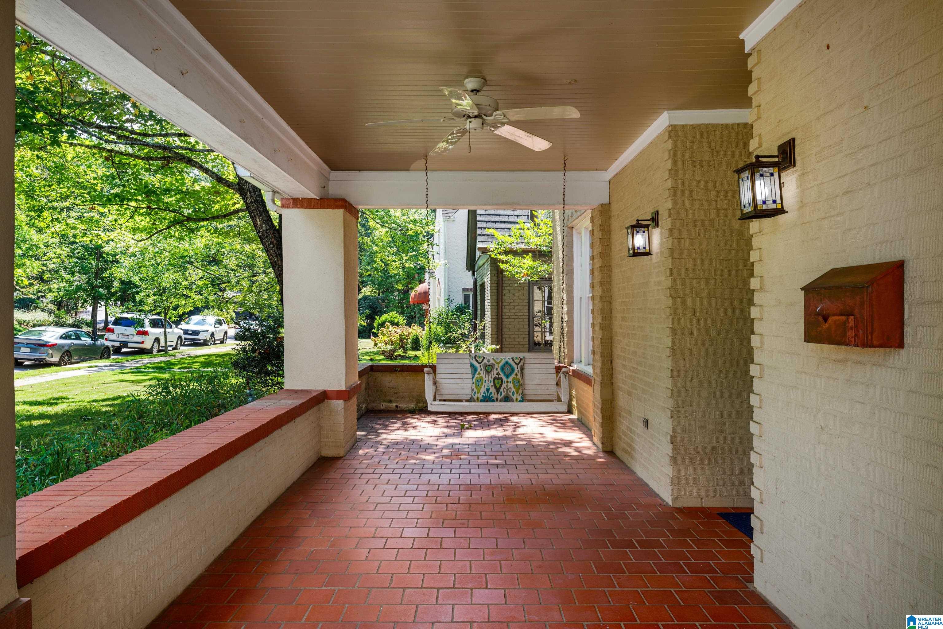 924 Conroy Road Birmingham, AL 35222 - Photo 6 of 68 Gallery Image 6