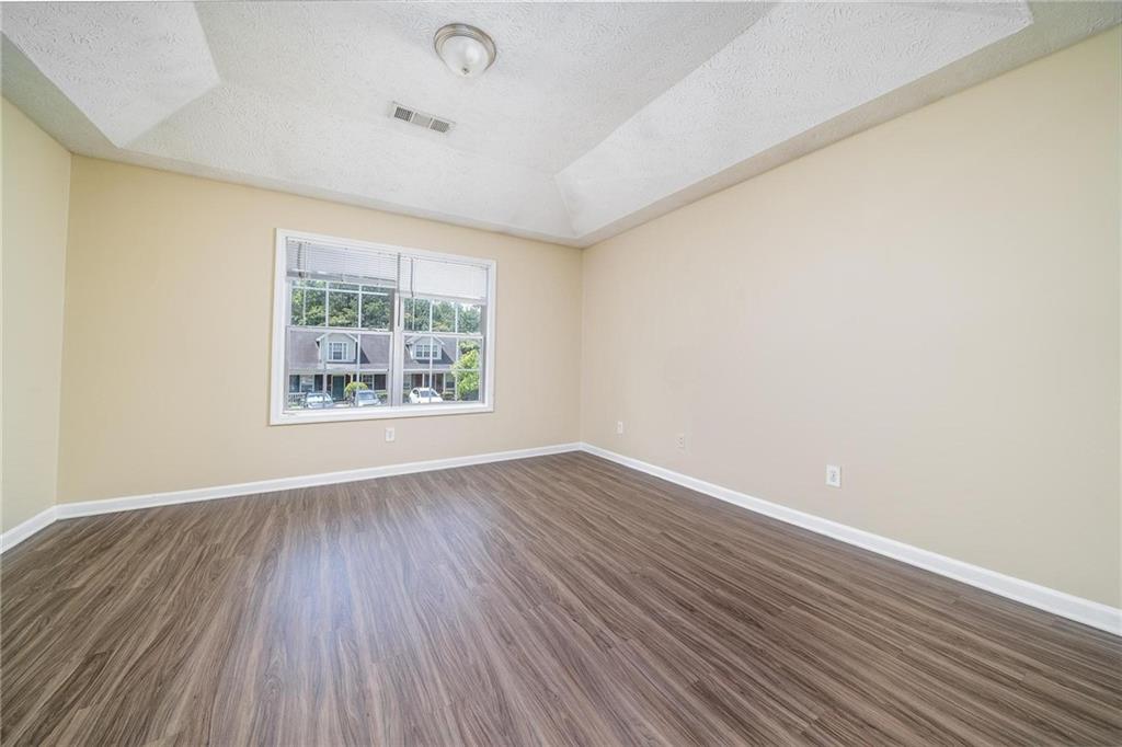 935 Hickory Bend Road Atlanta, GA 30349 - Photo 8 of 17