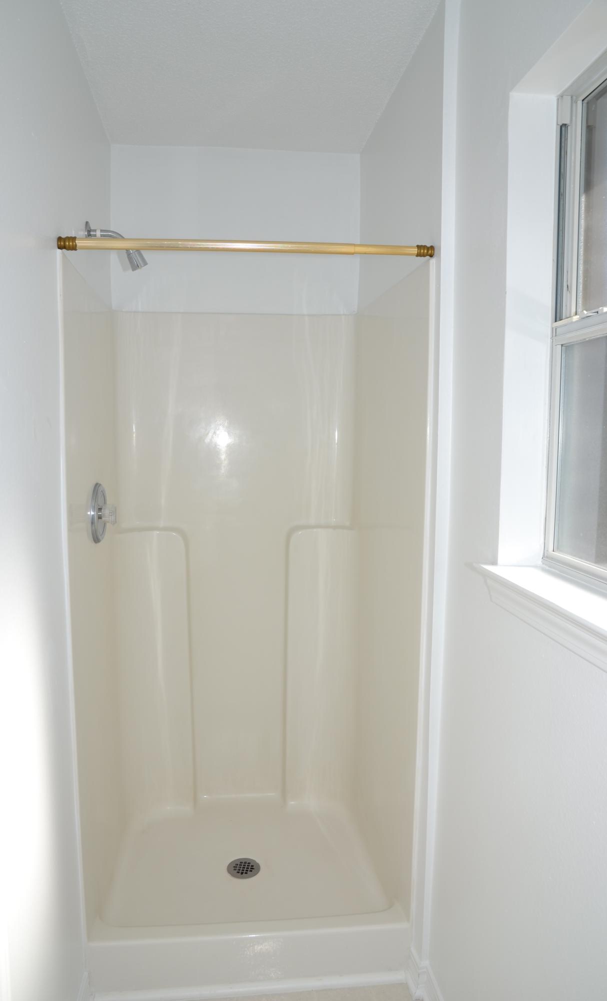 729 Riva Ridge Drive Crestview, FL 32539 - Photo 19 of 40 a bathroom with a shower