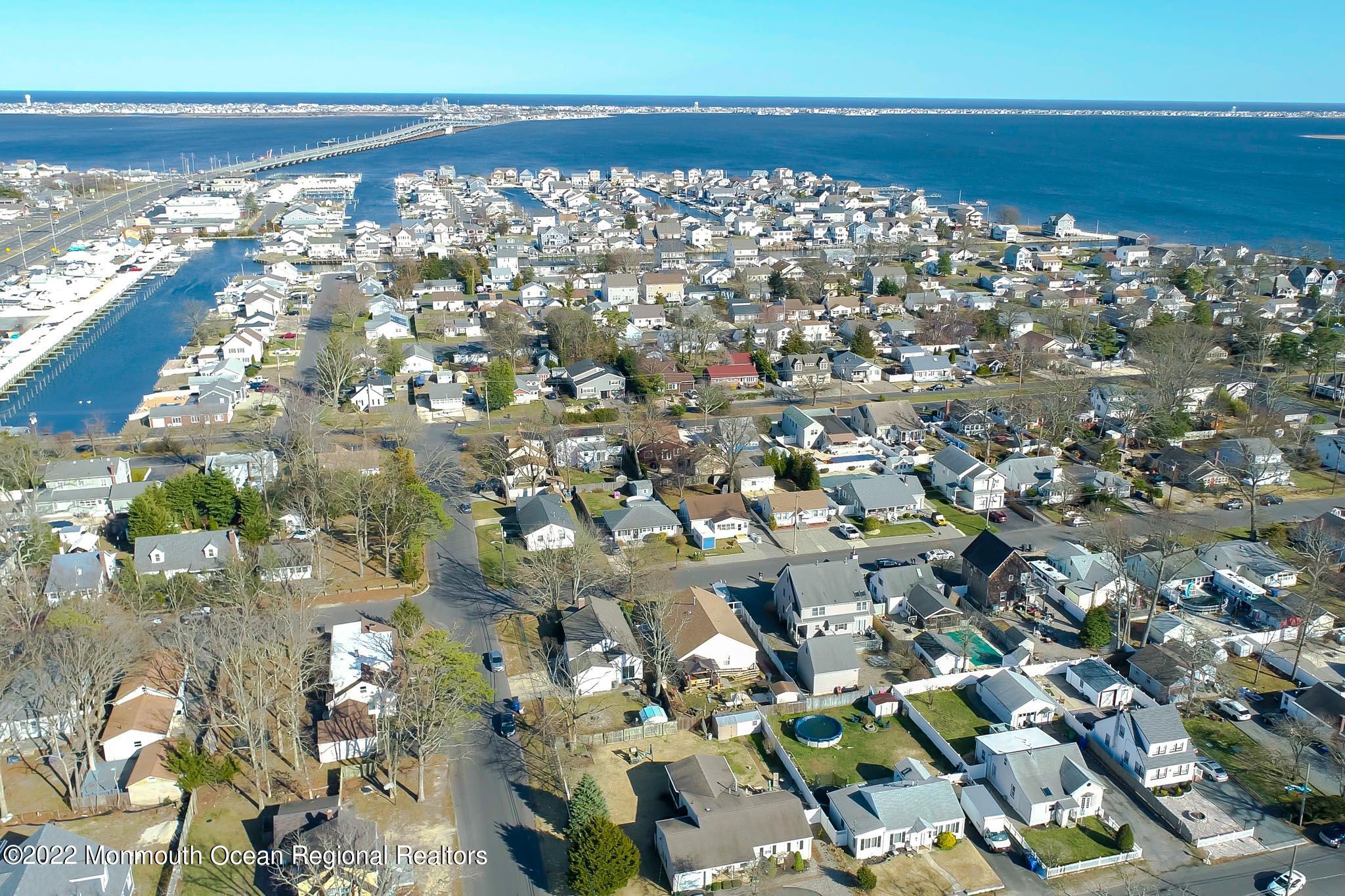 106 Bash Road Toms River, NJ 08753 - Photo 1 of 31 000