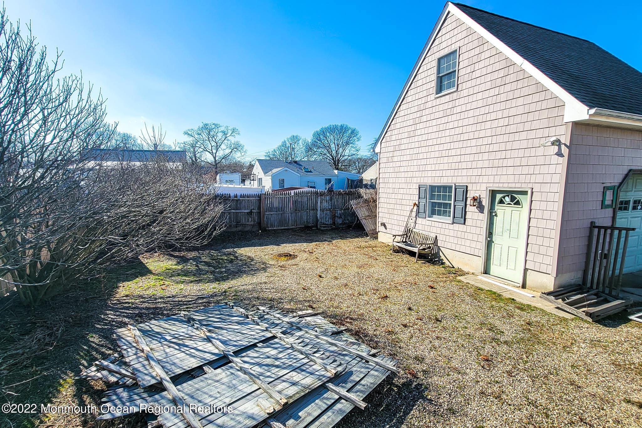 106 Bash Road Toms River, NJ 08753 - Photo 16 of 31 06