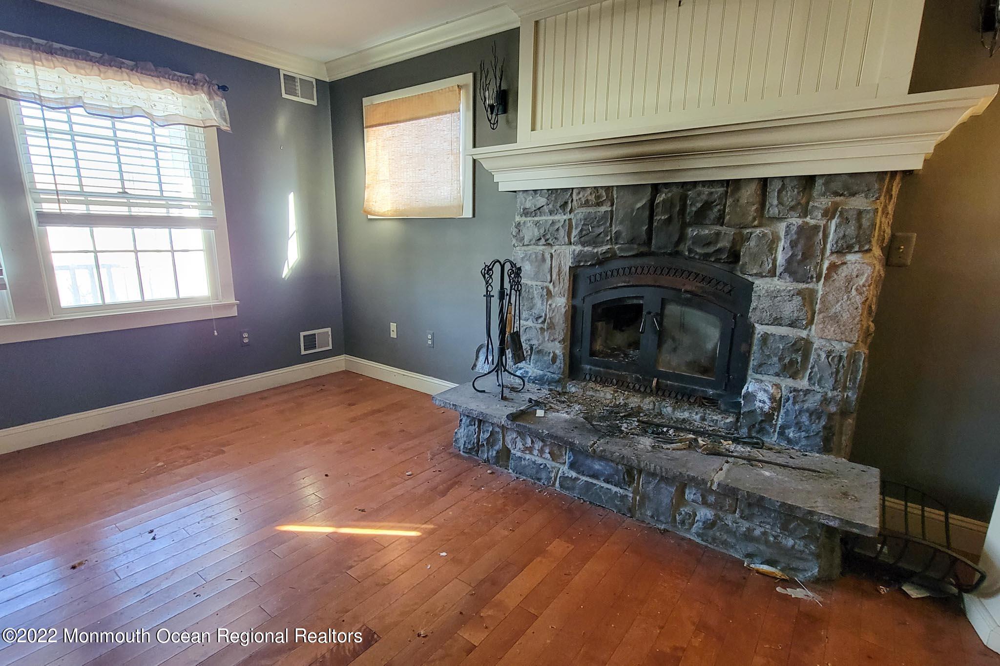106 Bash Road Toms River, NJ 08753 - Photo 18 of 31 08