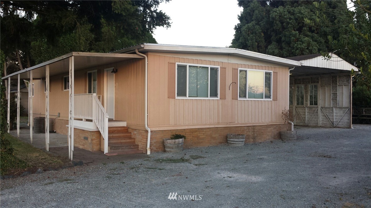 19008 East Stackpole Road Mount Vernon, WA 98274 - Photo 2 of 13