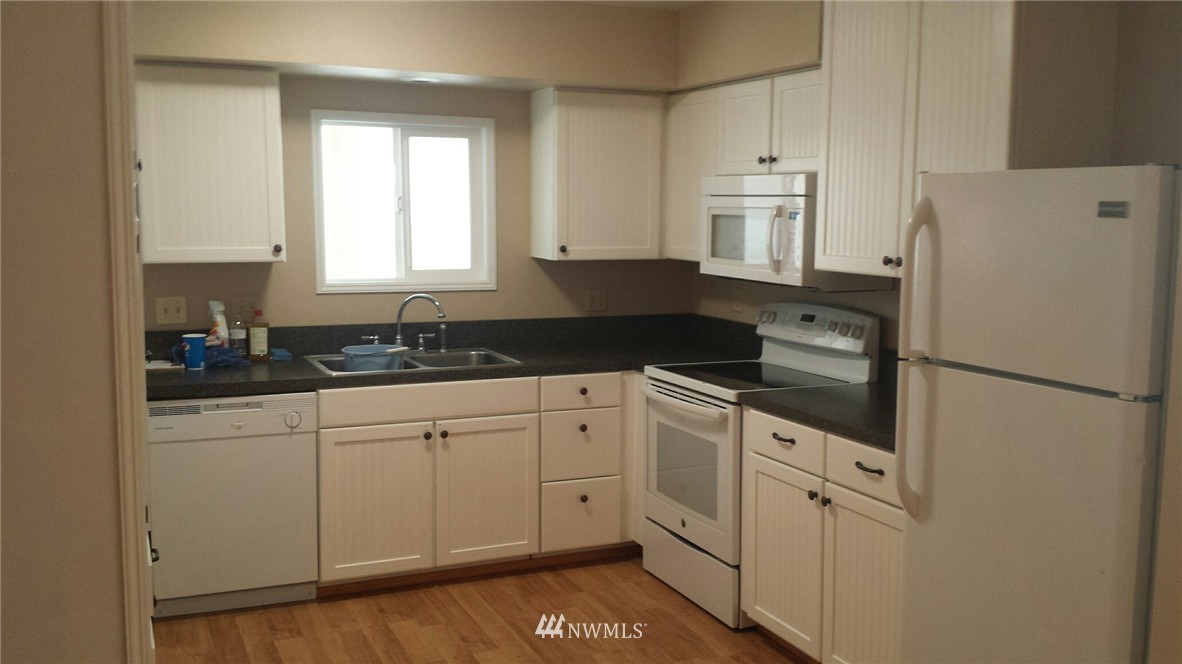 19008 East Stackpole Road Mount Vernon, WA 98274 - Photo 3 of 13