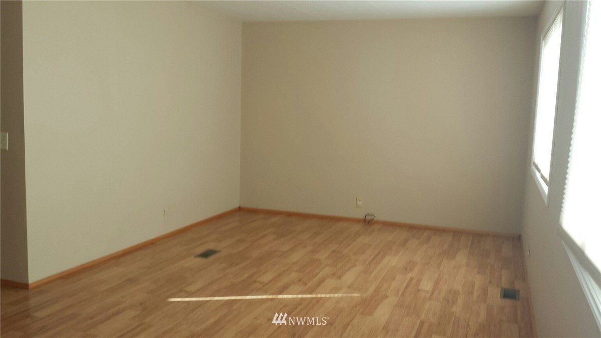 19008 East Stackpole Road Mount Vernon, WA 98274 - Photo 5 of 13