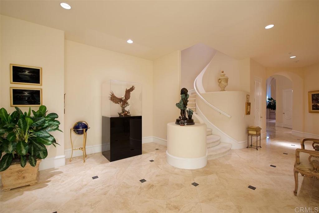 6827 Alydar Corte Del Mar, CA 92014 - Photo 14 of 24 a view of an entryway with wooden floor