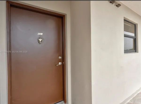 $2,300 | 10155 Northwest 9th St Circle, Unit 4401, Miami, FL 33172