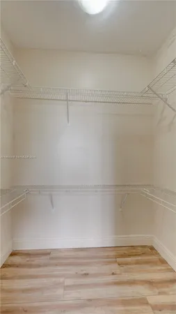 $2,300 | 10155 Northwest 9th St Circle, Unit 4401, Miami, FL 33172