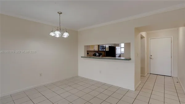 $2,300 | 10155 Northwest 9th St Circle, Unit 4401, Miami, FL 33172