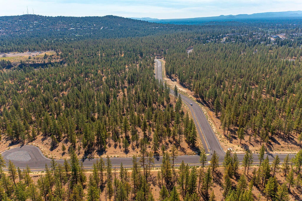 10 Skyline Ranch Road Bend, OR 97703 - Photo 9 of 22 RileyVisuals-55