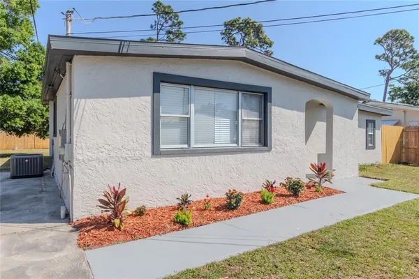 $349,000 | 10889 124th Avenue North, Largo, FL 33778