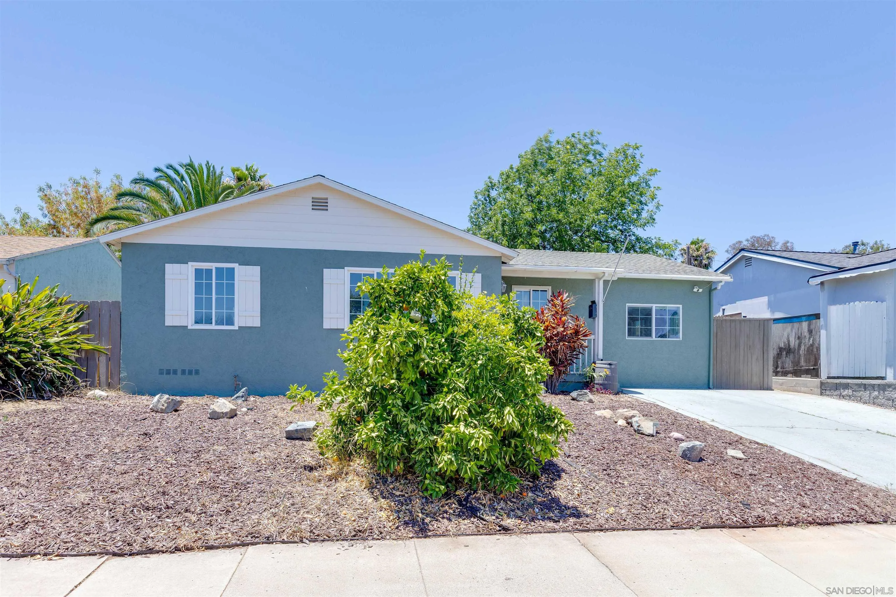 760 El Monte Road El Cajon, CA 92020 - Photo 2 of 28