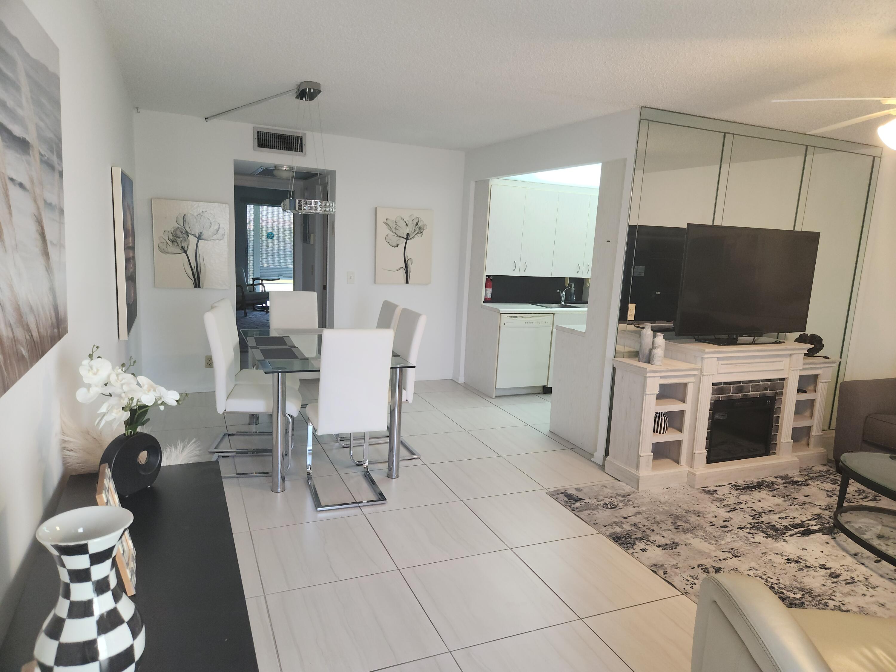 3059 Ainslie Drive, Unit D Boca Raton, FL 33434 - Photo 10 of 35 19044