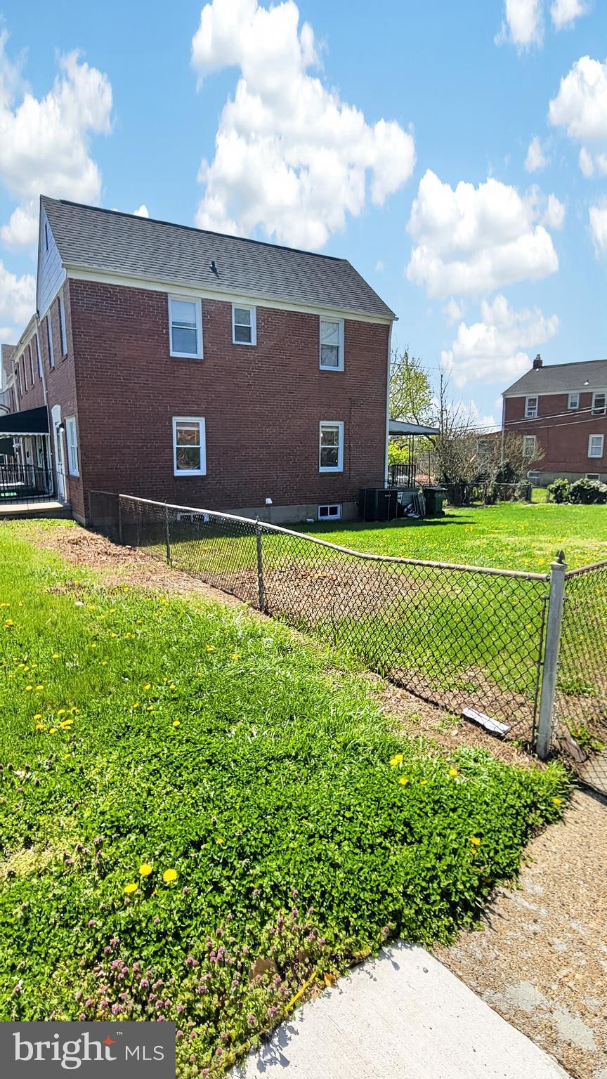 52 Upmanor Road Baltimore, MD 21229 - Photo 3 of 29