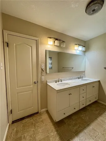 $2,500 | 206 Ghent Place, Portland, TX 78374