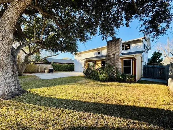 $2,500 | 206 Ghent Place, Portland, TX 78374