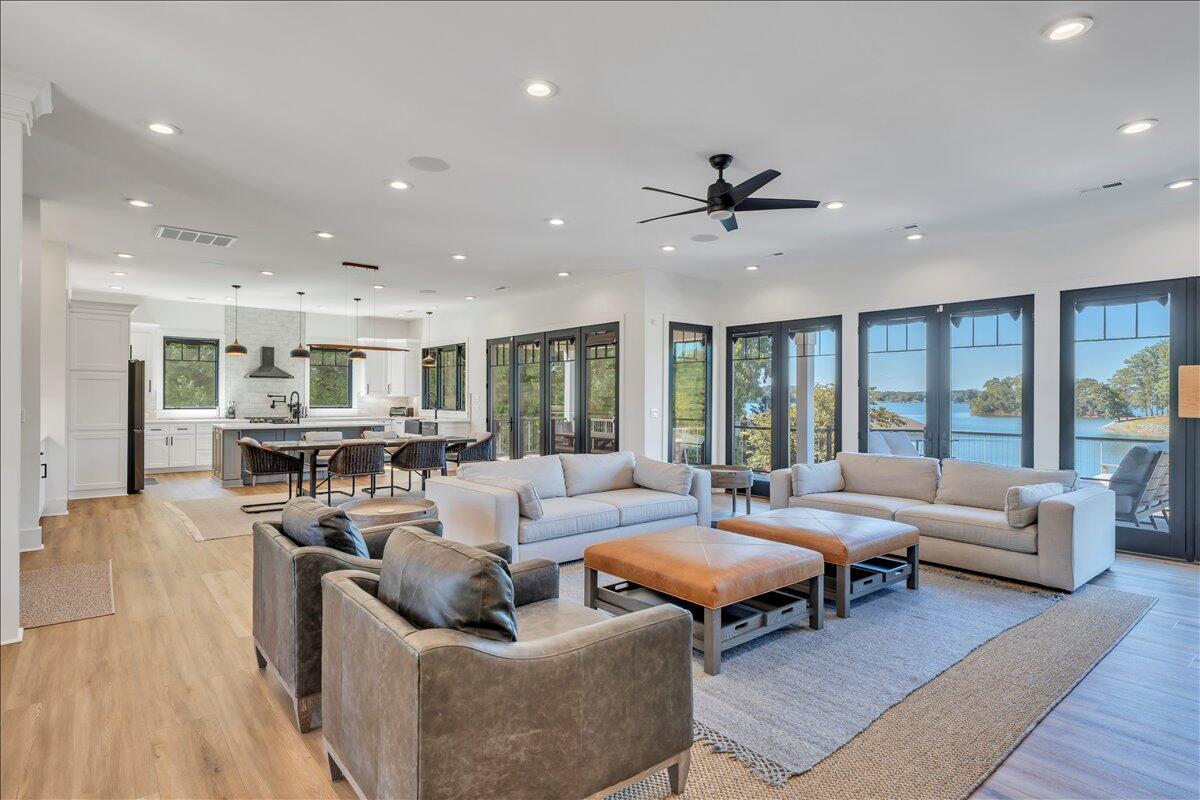 176 Three Point Isle Drive Penhook, VA 24137 - Photo 14 of 89 013-MIB04668