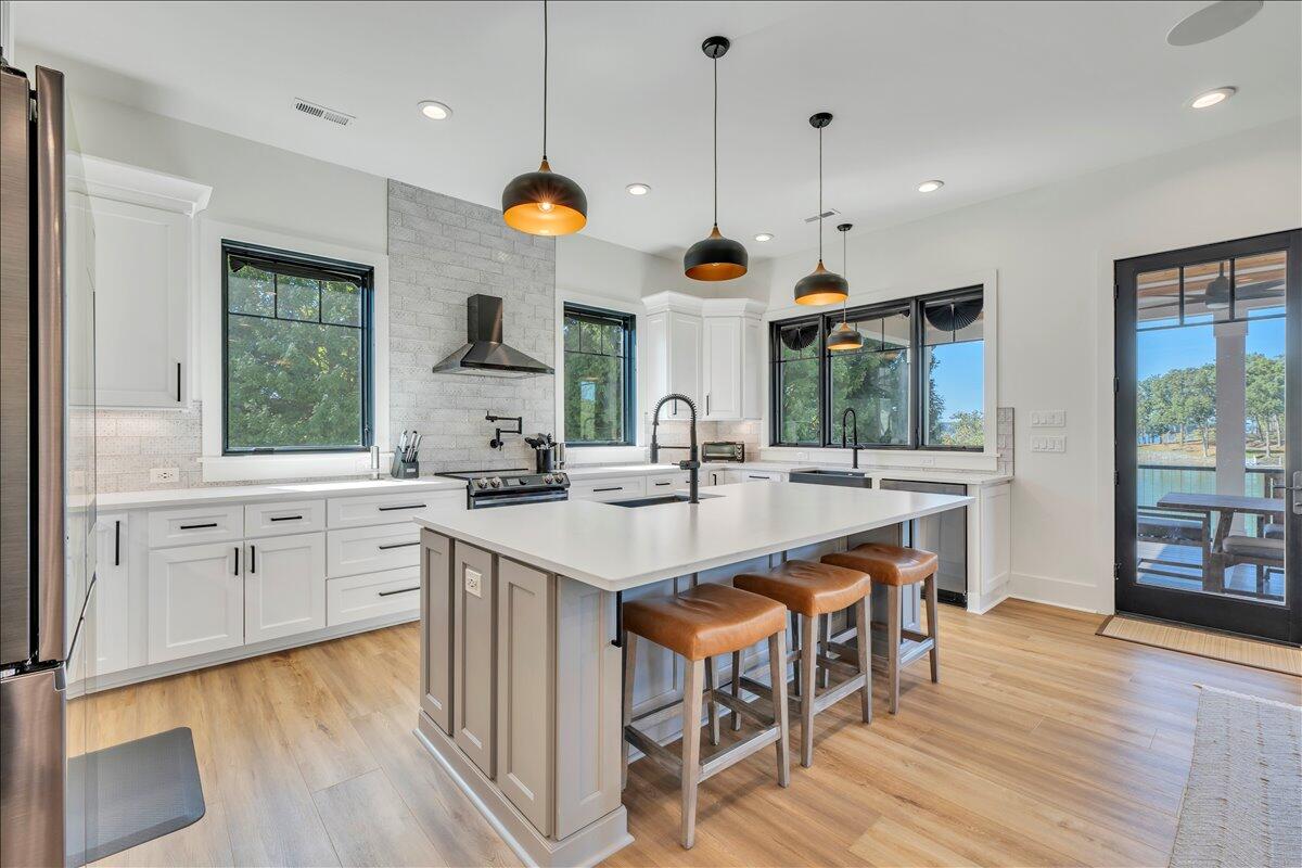 176 Three Point Isle Drive Penhook, VA 24137 - Photo 19 of 89 021-MIB04692