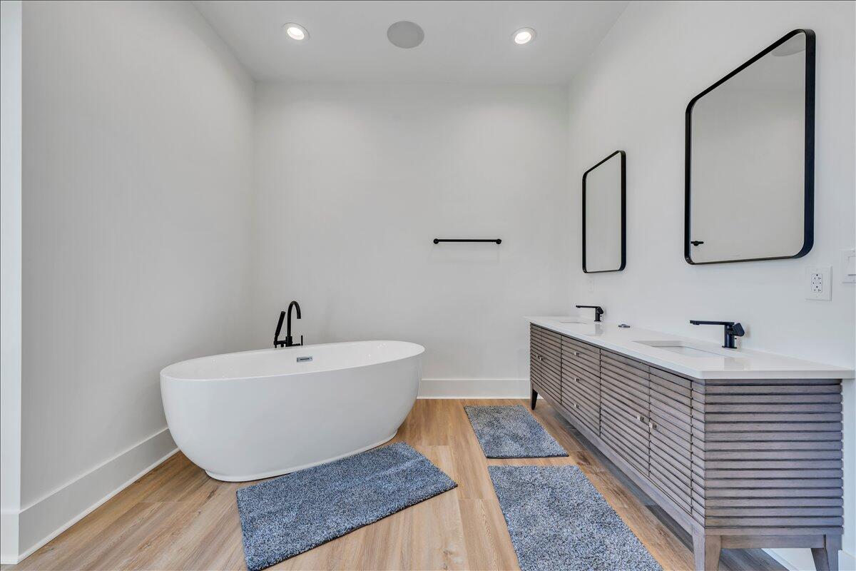 176 Three Point Isle Drive Penhook, VA 24137 - Photo 43 of 89 034-MIB04731