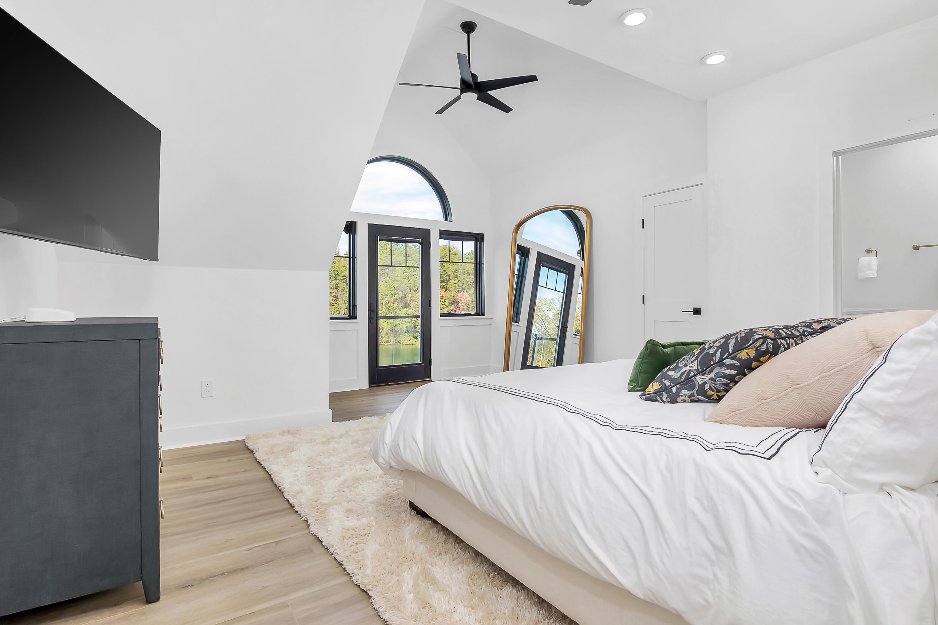 176 Three Point Isle Drive Penhook, VA 24137 - Photo 51 of 89 Guest Bedroom