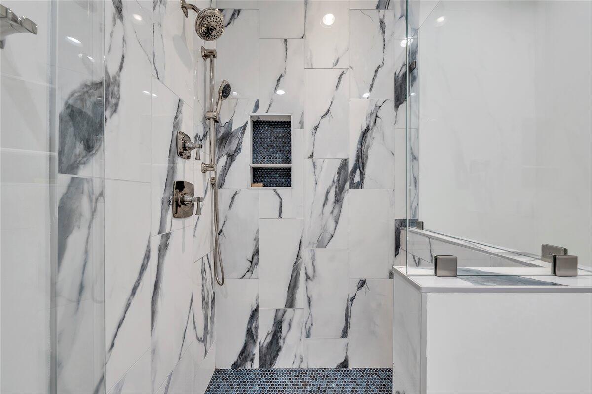 176 Three Point Isle Drive Penhook, VA 24137 - Photo 57 of 89 043-MIB04758