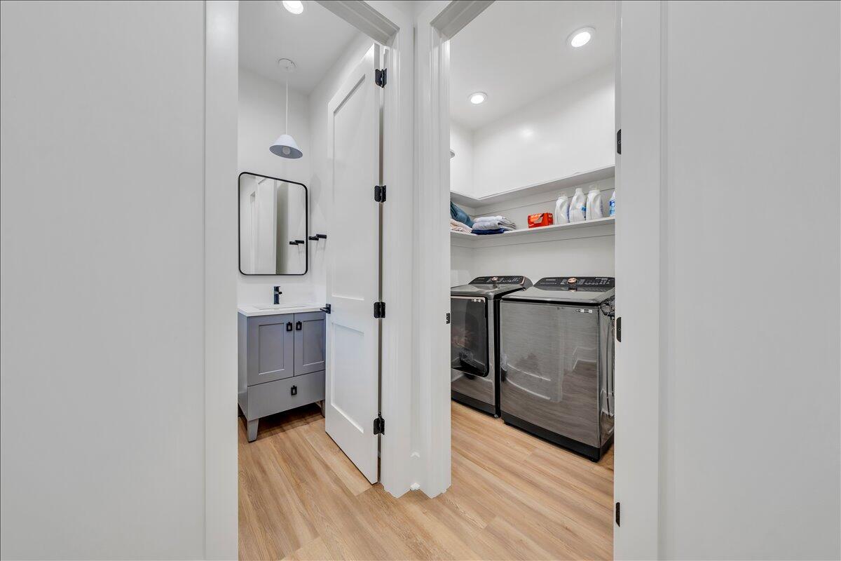 176 Three Point Isle Drive Penhook, VA 24137 - Photo 72 of 89 077-MIB04867