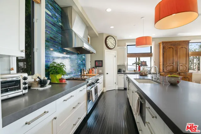 $14,000 | 2962 Valmere Drive, Malibu, CA 90265