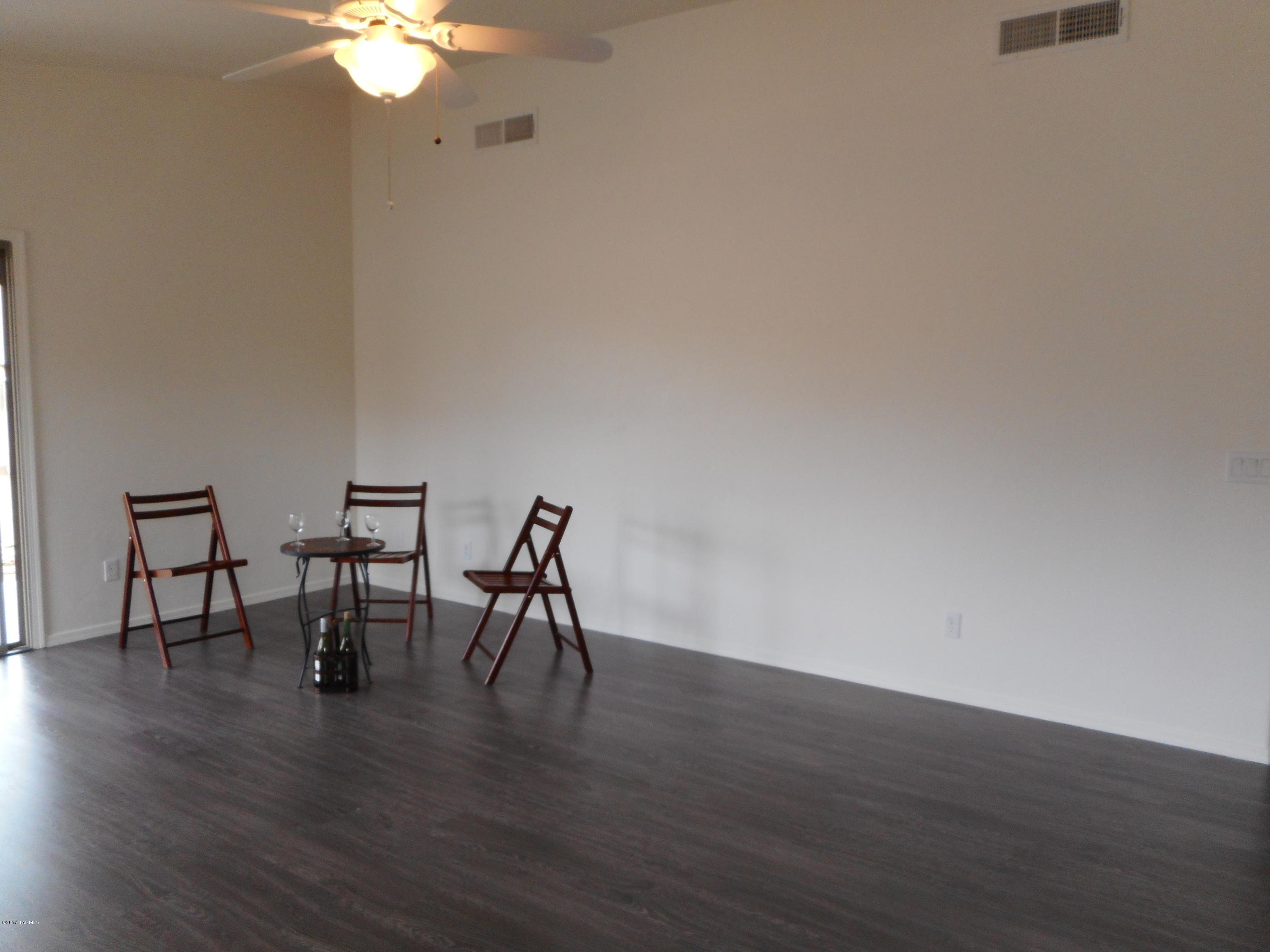 4358 South Valley Road Tucson, AZ 85714 - Photo 7 of 40
