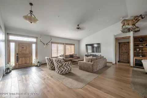 $865,000 | 73 Country Club Way, Thayne, WY 83127