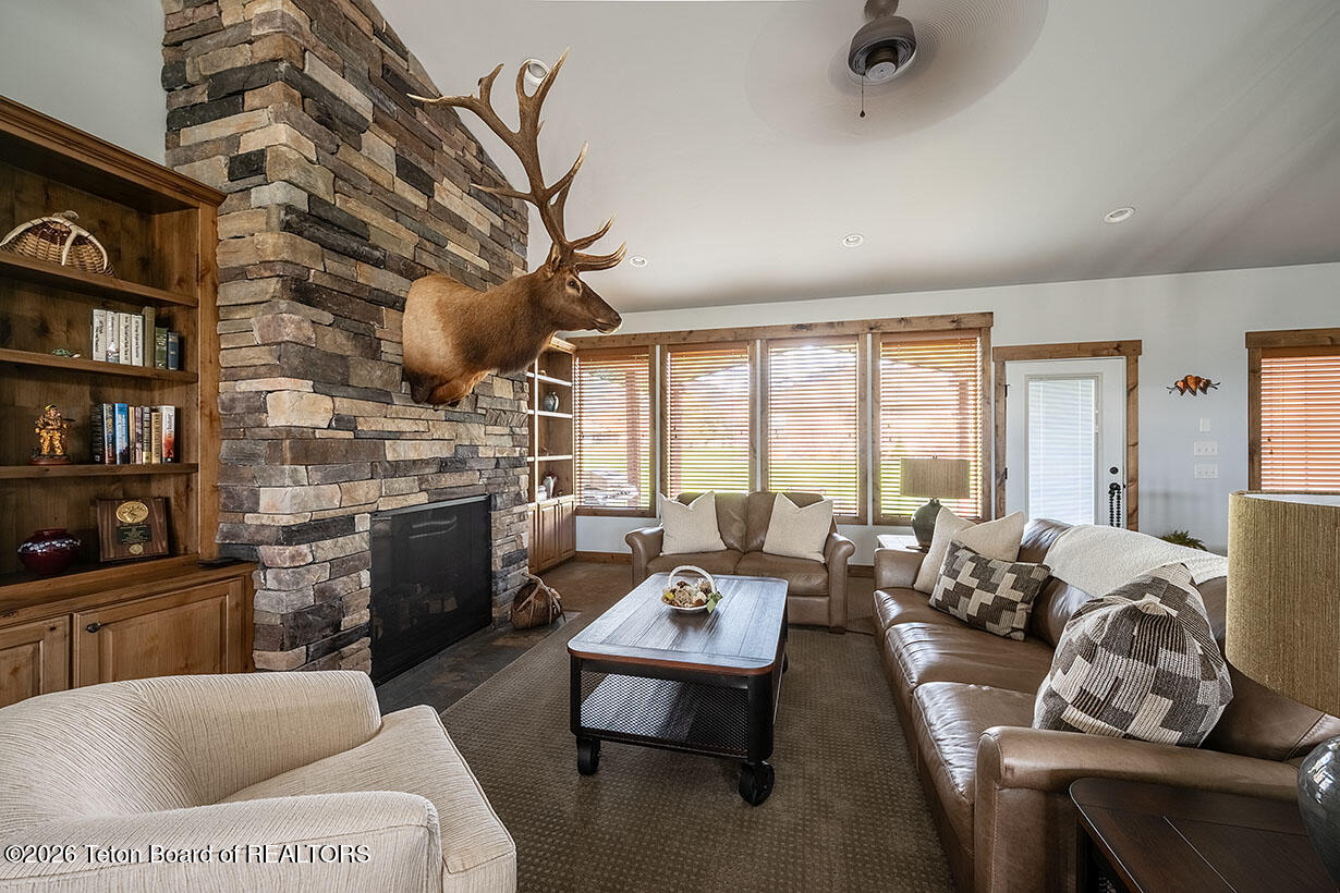73 Country Club Way Thayne, WY 83127 - Photo 7 of 36 Caudill int 9593