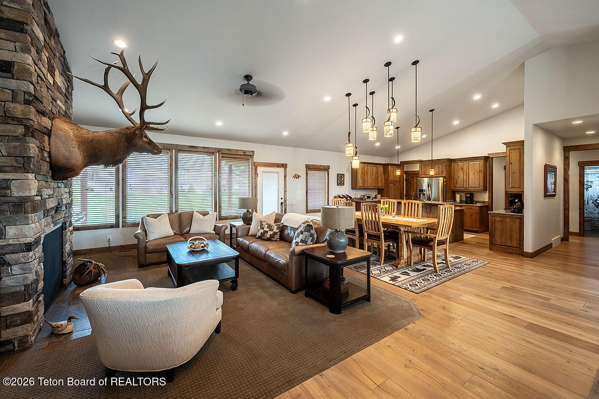 73 Country Club Way Thayne, WY 83127 - Photo 10 of 36 Caudill int 9618