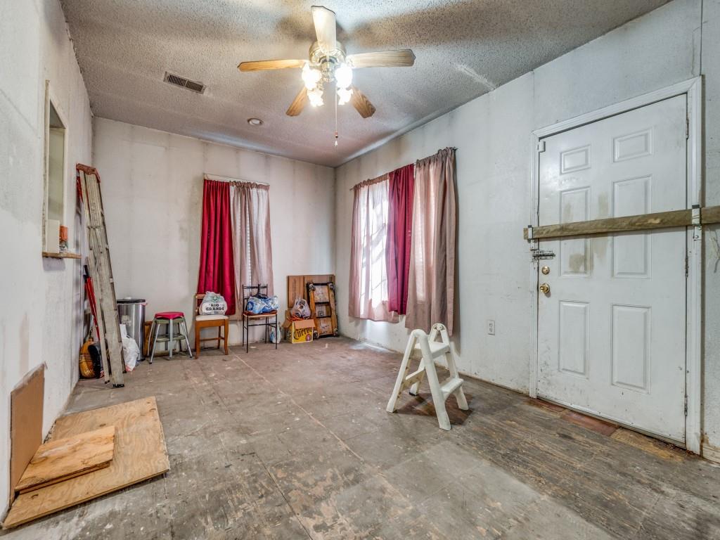 4942 Terry Street Dallas, TX 75223 - Photo 13 of 25