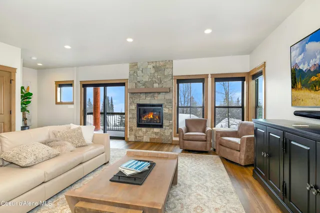 $2,795,000 | 50 Olaf Court, Sandpoint, ID 83864