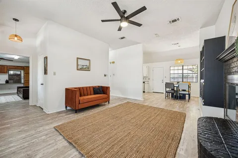 $305,000 | 2900 Christopher Drive, Denton, TX 76209