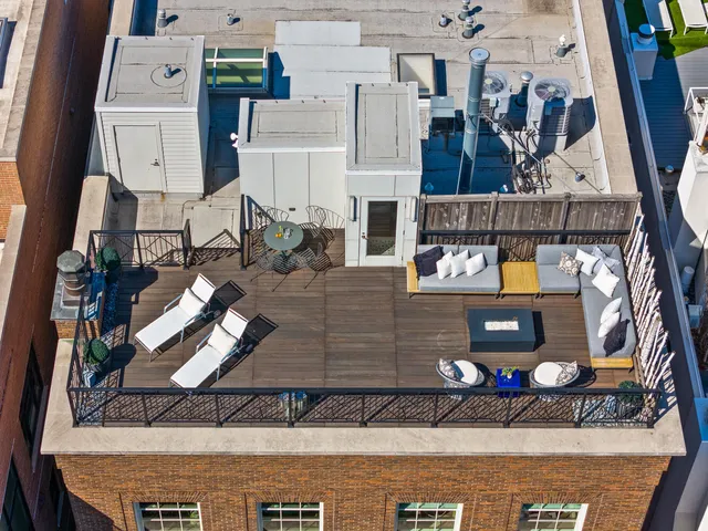 $9,450,000 | 1853 North Burling Street, Chicago, IL 60614