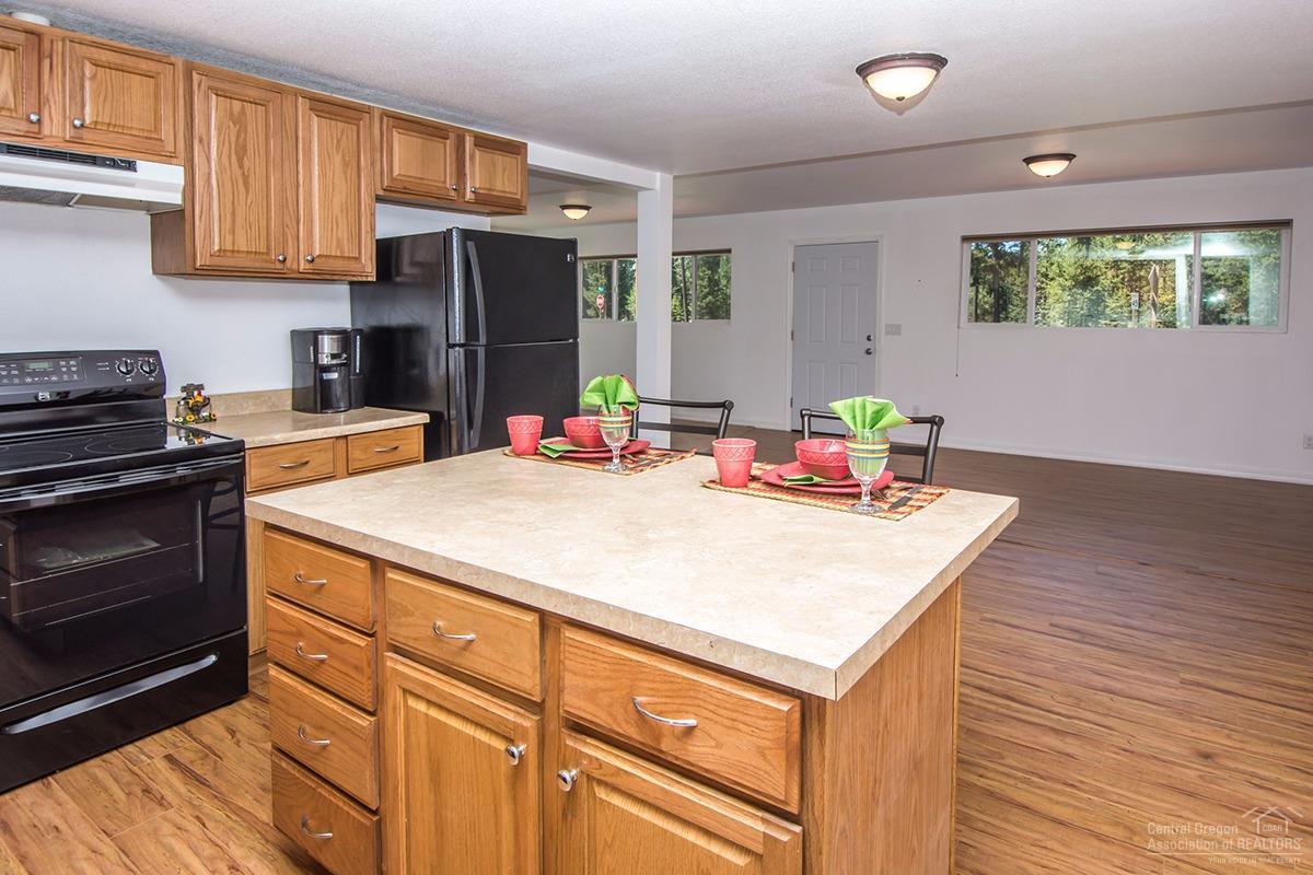 53734 Day Road La Pine, OR 97739 - Photo 10 of 25 Gallery Image 10