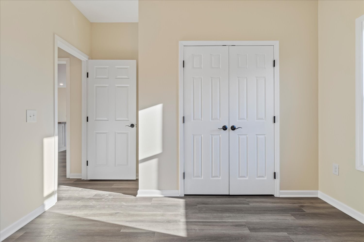 975 Weakley Creek Road Lawrenceburg, TN 38464 - Photo 22 of 49 a view of wooden door