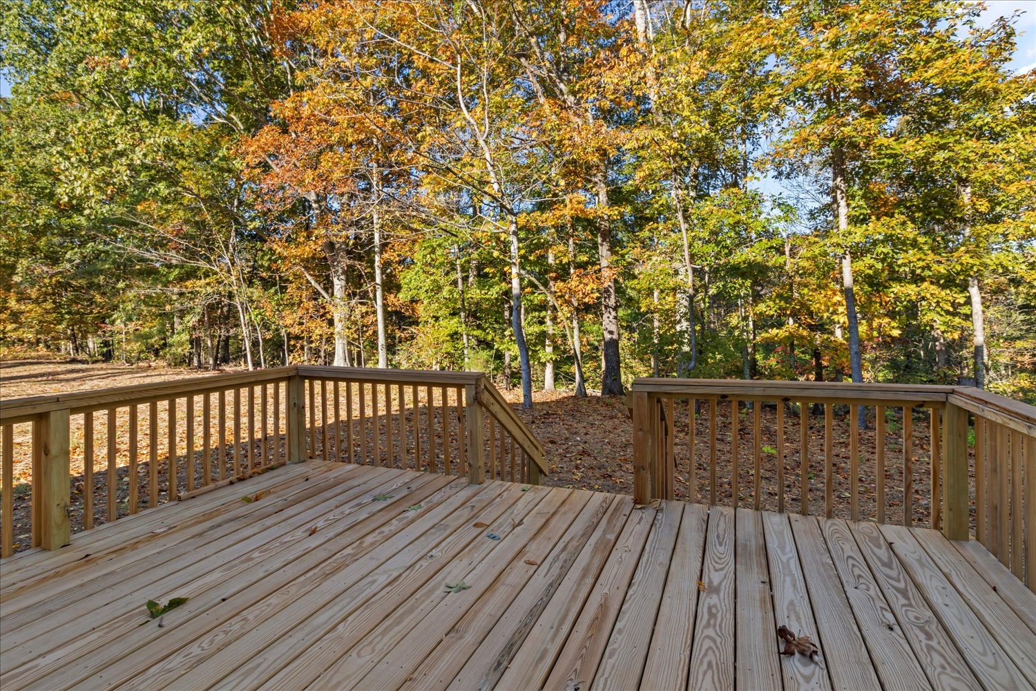 975 Weakley Creek Road Lawrenceburg, TN 38464 - Photo 28 of 49 a view of balcony with wooden floor