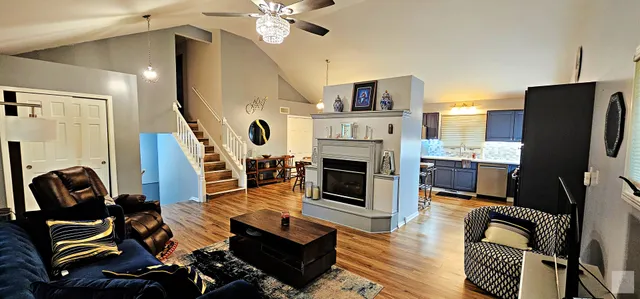 $215,000 | 1 Wherry Drive, Putnam, IL 61560