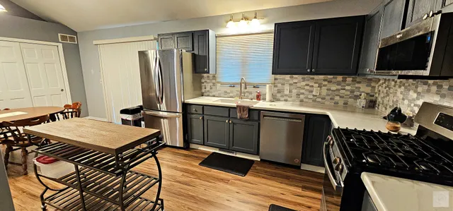 $215,000 | 1 Wherry Drive, Putnam, IL 61560