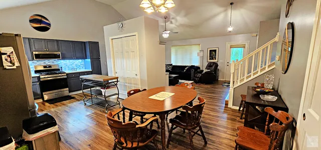 $215,000 | 1 Wherry Drive, Putnam, IL 61560