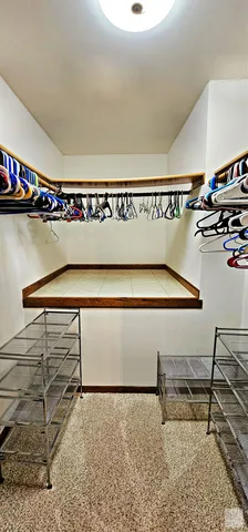 $215,000 | 1 Wherry Drive, Putnam, IL 61560